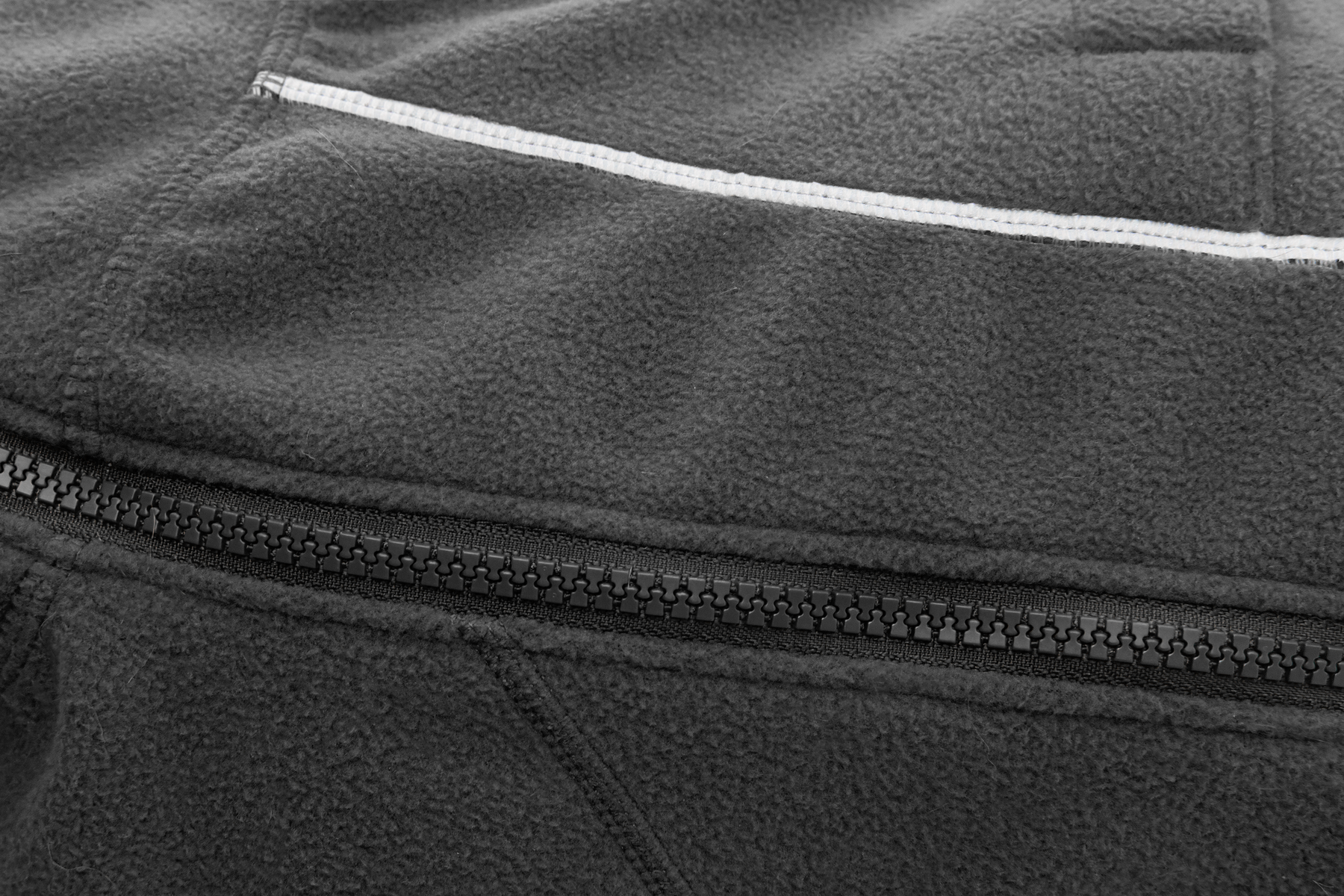 Compressed_PNG-05504_Climate-Changer-Jacket_Basalt-Gray_Detail_STUDIO.png